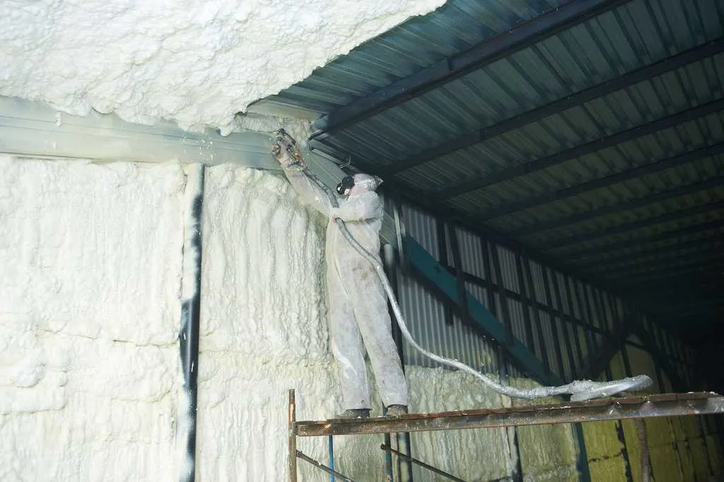 Commercial-Spray-Foam-Insulation-Dallas-FFM-Spray-Foam-Insulation-1